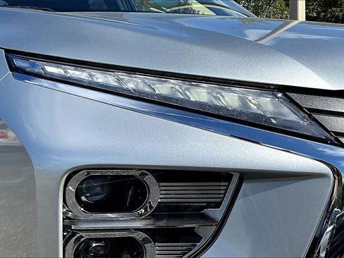 Used 2025 Mitsubishi Eclipse Cross ES image 27