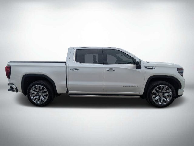 Used 2024 GMC Sierra 1500 Denali w/ Denali Reserve Package AWD/4WD image 3