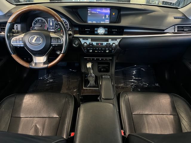 Used 2018 Lexus ES 350 w/ Luxury Package w/Wood Trim FWD image 34