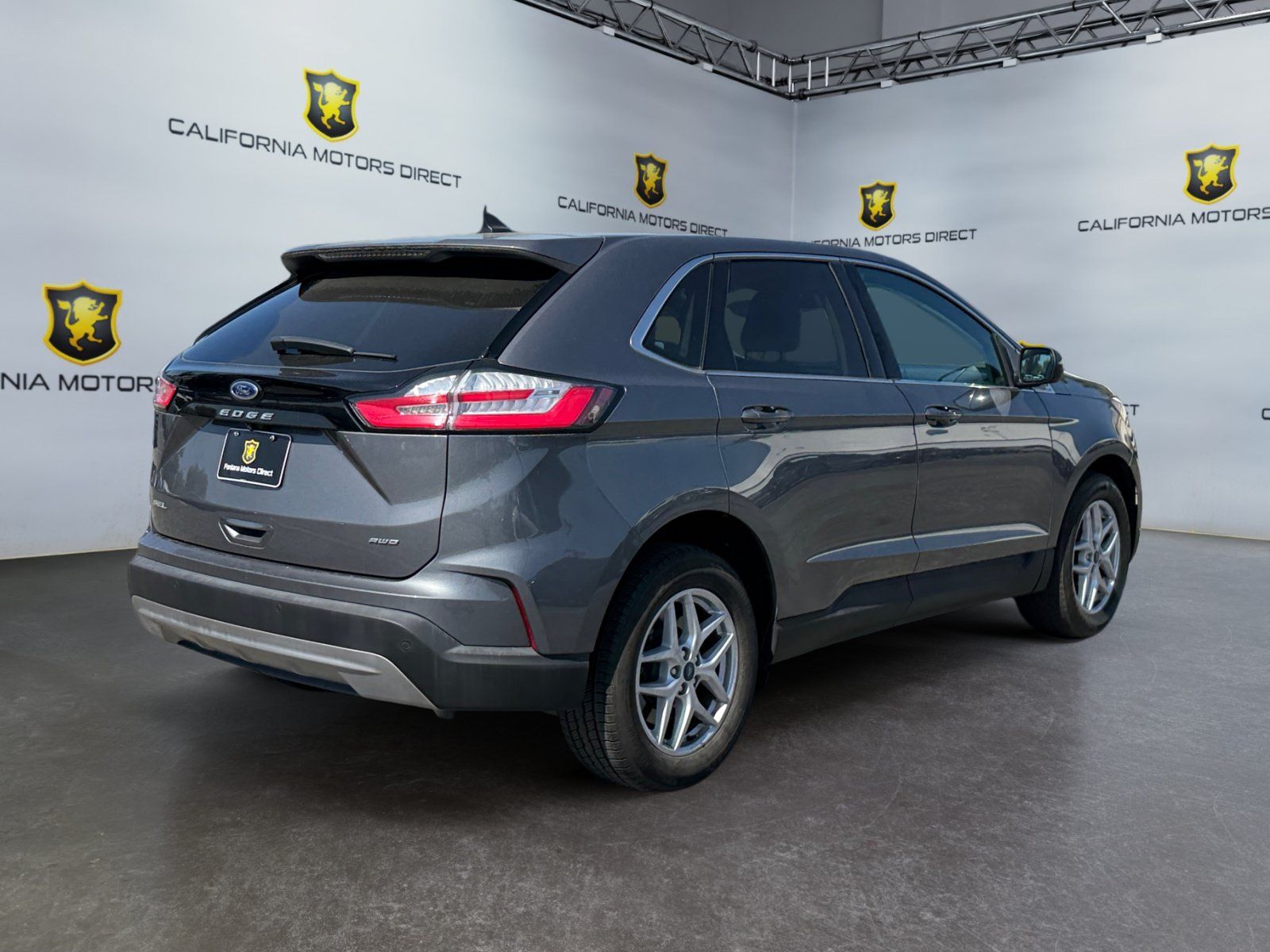 Used 2021 Ford Edge SEL w/ Cargo Accessory Package AWD/4WD image 5