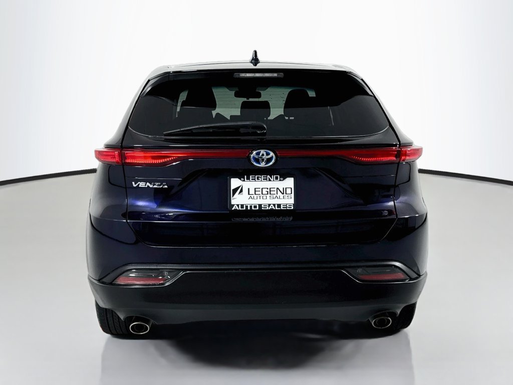 Used 2024 Toyota Venza LE AWD/4WD image 7