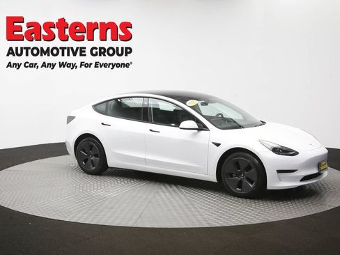 Used 2023 Tesla Model 3 Standard Range RWD image 45