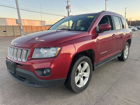 Used 2016 Jeep Compass Latitude image 7
