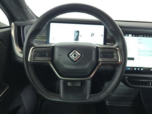 Used 2025 Rivian R1S Adventure Dual AWD/4WD image 28