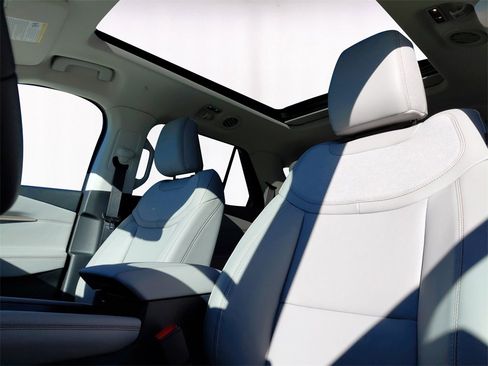 New 2026 Ford Explorer Active w/ Active Comfort Package image 9