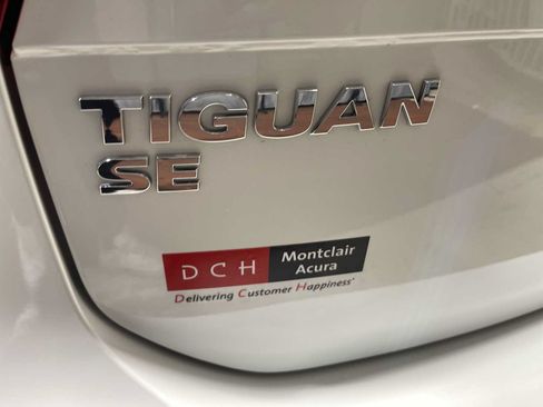Used 2021 Volkswagen Tiguan SE R-Line AWD/4WD image 7