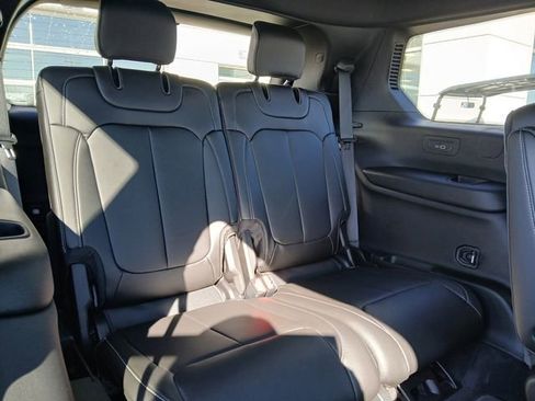 New 2026 Jeep Grand Cherokee L Limited image 18