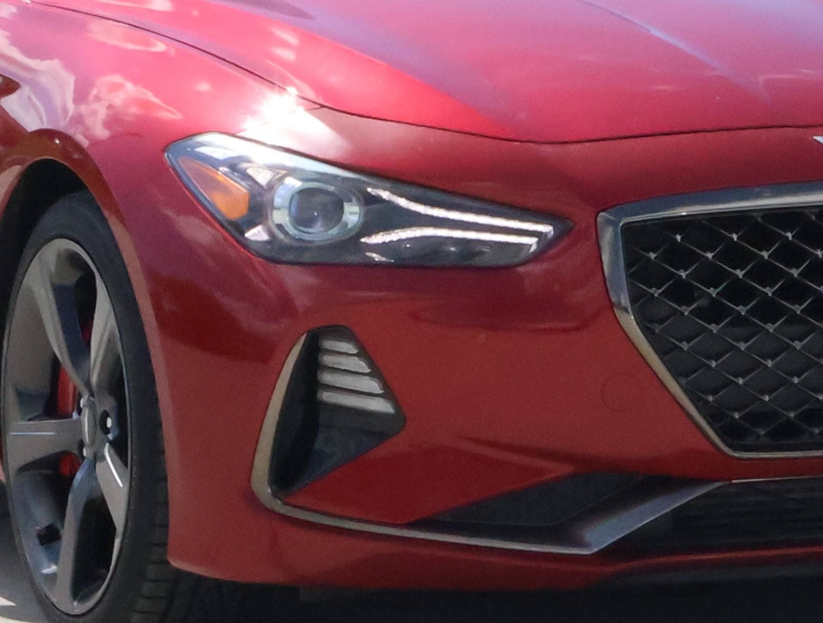 Used 2020 Genesis G70 3.3T w/ Sport Package RWD image 8