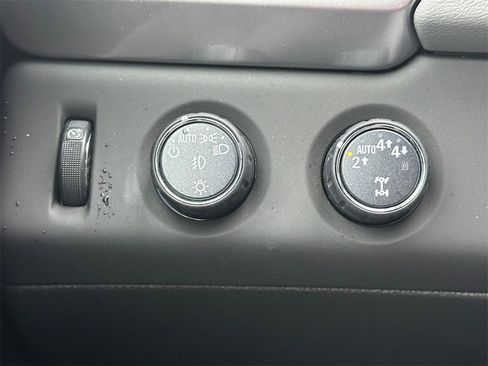 Used 2019 Chevrolet Tahoe LT image 31