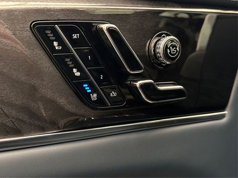 New 2025 Cadillac Escalade IQ Sport 2 w/ LPO, ONYX Package image 33