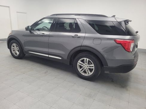 Used 2024 Ford Explorer XLT w/ Equipment Group 202A image 3