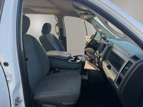 Used 2018 RAM 1500 Express w/ Express Value Package RWD image 16