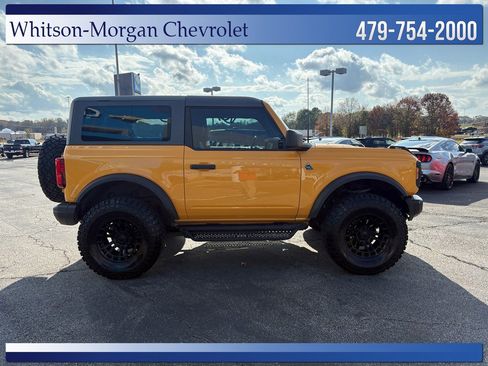 Used 2022 Ford Bronco Black Diamond image 4