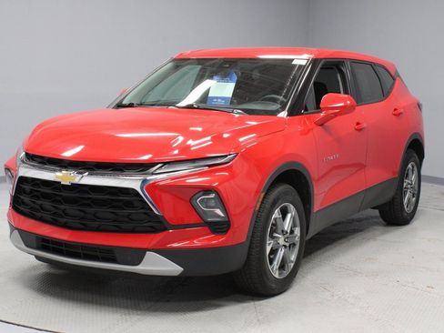 Used 2023 Chevrolet Blazer LT image 6