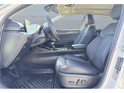 Used 2025 Kia K5 EX FWD image 12