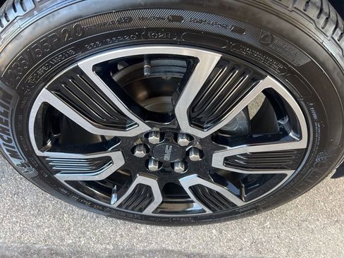 Used 2019 GMC Acadia SLT w/ Black Edition FWD image 40