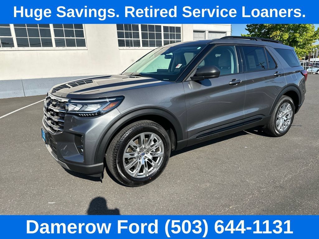 Used 2026 Ford Explorer Active w/ Active Comfort Package AWD/4WD image 2
