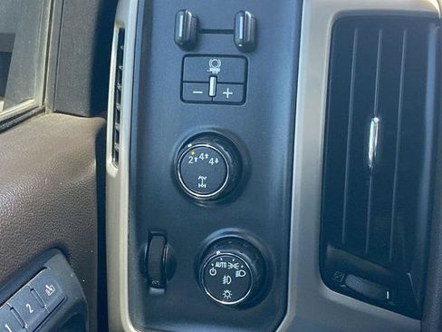 Used 2018 GMC Sierra 2500 Denali w/ Duramax Plus Package AWD/4WD image 13