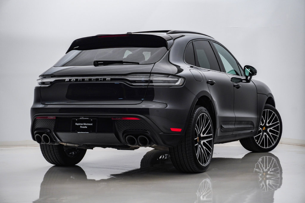 Certified 2026 Porsche Macan AWD/4WD image 11