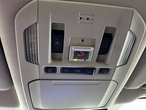 Used 2023 Toyota Highlander Platinum image 33