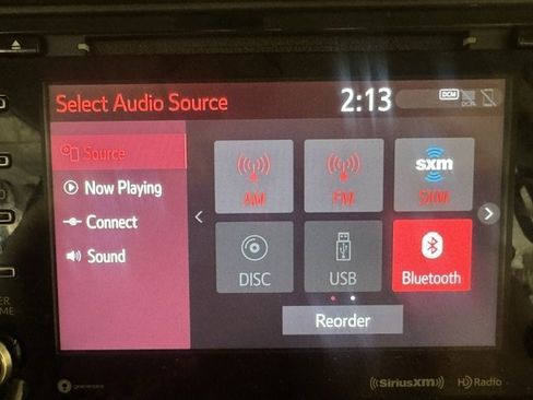 Used 2018 Toyota Sienna LE w/ Carpet Mat Package image 19