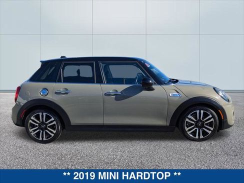 Used 2019 MINI Cooper S image 6