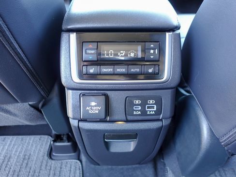 Certified 2025 Subaru Ascent Bronze Edition AWD/4WD image 33