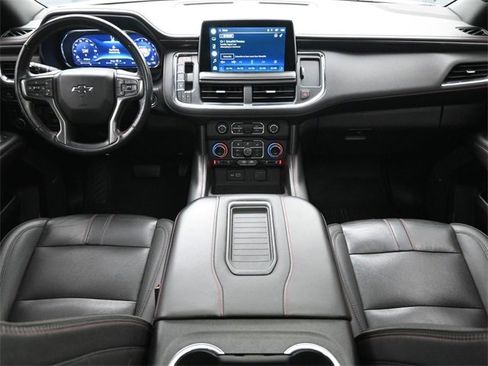 Used 2022 Chevrolet Suburban RST w/ Sport Performance Package image 23