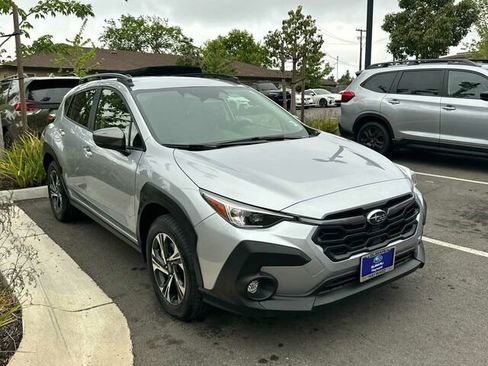 Used 2024 Subaru Crosstrek 2.0i Premium w/ Popular Package #4 AWD/4WD image 2