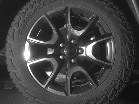 Used 2025 Jeep Compass Trailhawk image 15