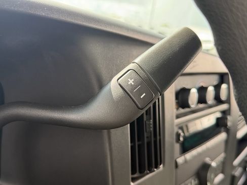 Certified 2024 Chevrolet Express 2500 RWD image 28