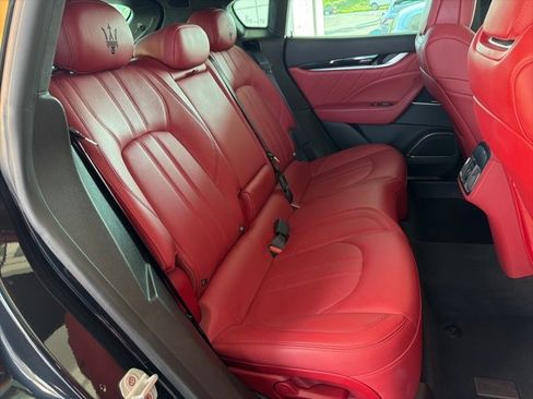 Certified 2022 Maserati Levante GT image 20