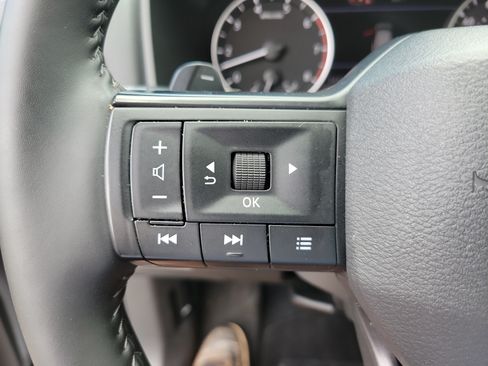 Used 2026 Nissan Rogue Dark Armor FWD image 21