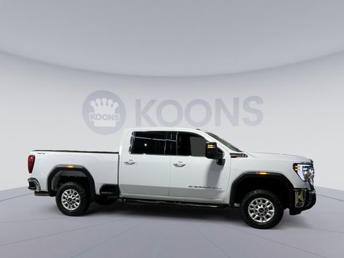 Used 2024 GMC Sierra 2500 SLE w/ SLE Convenience Package image 17