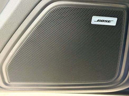 Certified 2026 Porsche Macan S AWD/4WD image 24