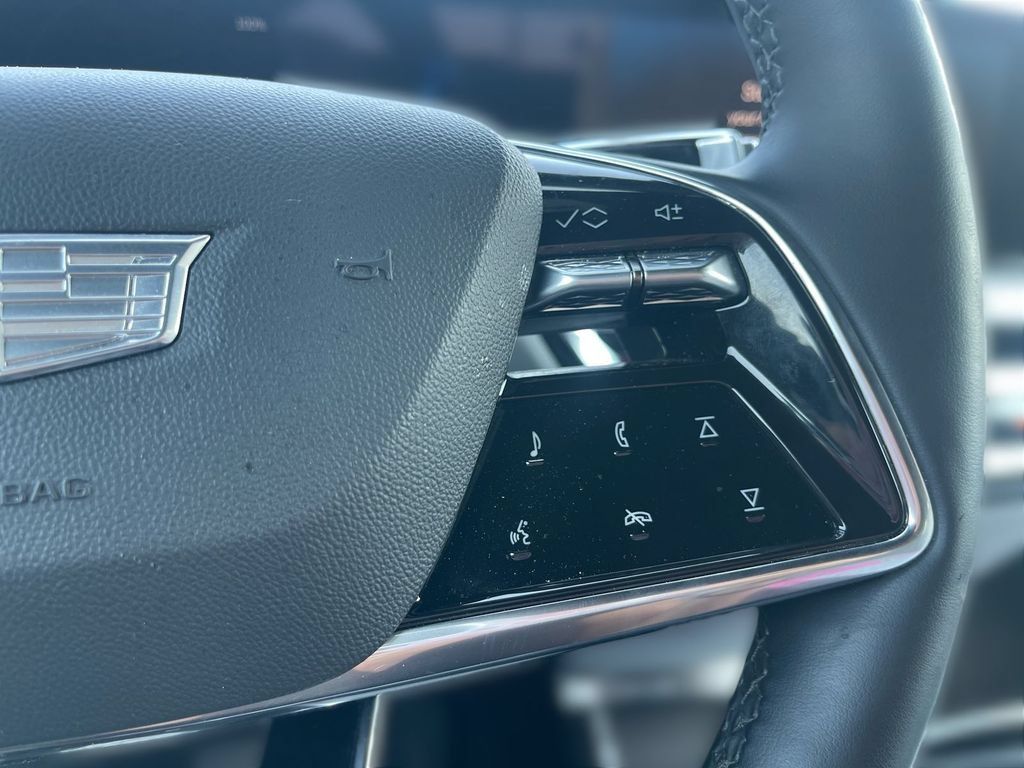 Certified 2024 Cadillac Lyriq Luxury AWD/4WD image 12