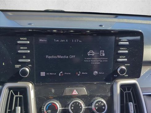 Used 2023 Kia Sorento LX image 17