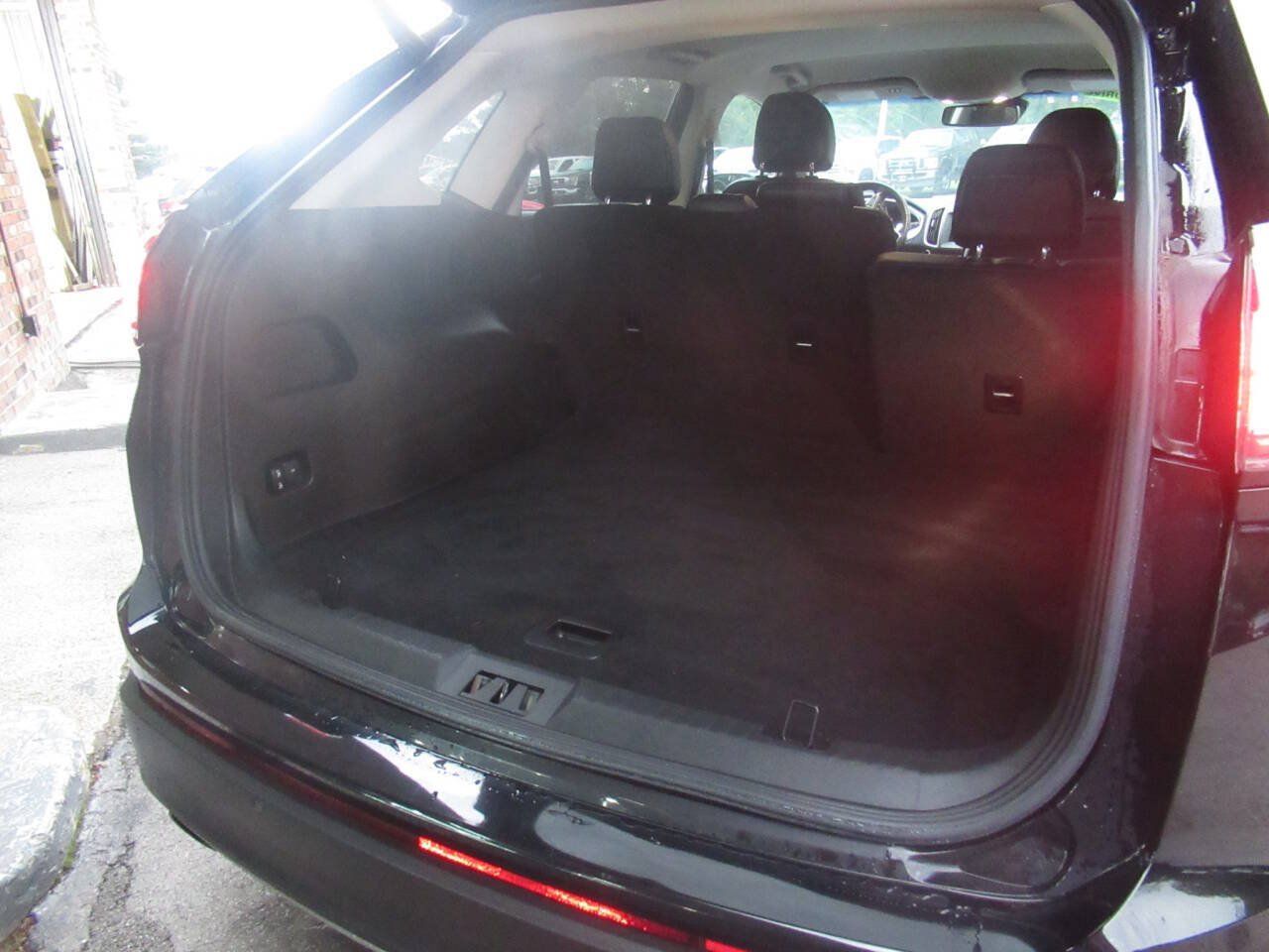Used 2018 Ford Edge SEL w/ Equipment Group 201A AWD/4WD image 10