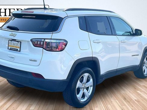 Used 2018 Jeep Compass Latitude w/ Popular Equipment Group AWD/4WD image 11