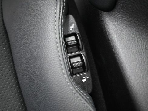Used 2025 Nissan Z Performance w/ Floor Mat Package RWD image 25