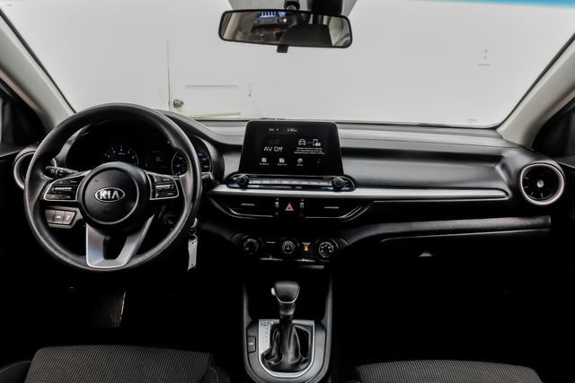 Used 2020 Kia Forte LXS FWD image 19