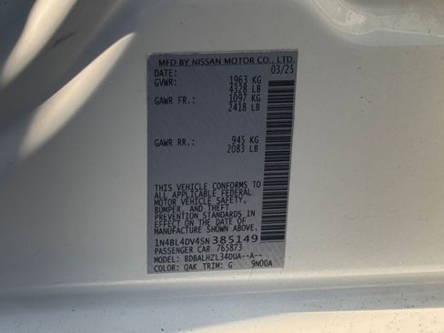 Used 2025 Nissan Altima 2.5 SV FWD image 30