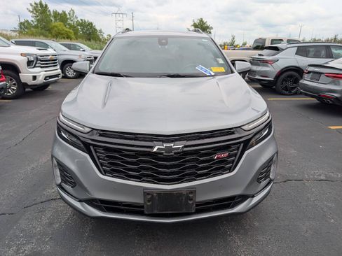 Used 2024 Chevrolet Equinox RS AWD/4WD image 2