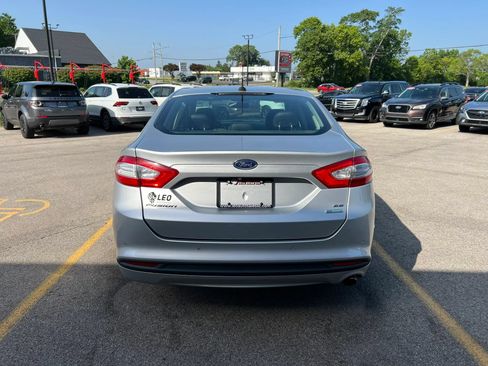 Used 2016 Ford Fusion SE w/ Equipment Group 202A FWD image 6