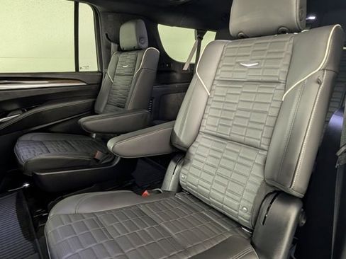 Certified 2025 Cadillac Escalade ESV Sport Platinum w/ LPO, ONYX Package image 6