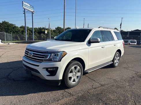 Used 2021 Ford Expedition XLT AWD/4WD image 3
