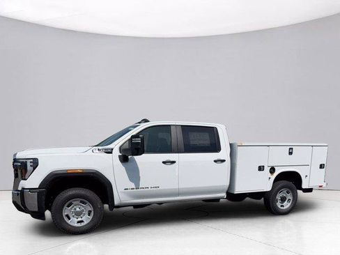 New 2026 GMC Sierra 2500 Pro w/ Convenience Package AWD/4WD image 1