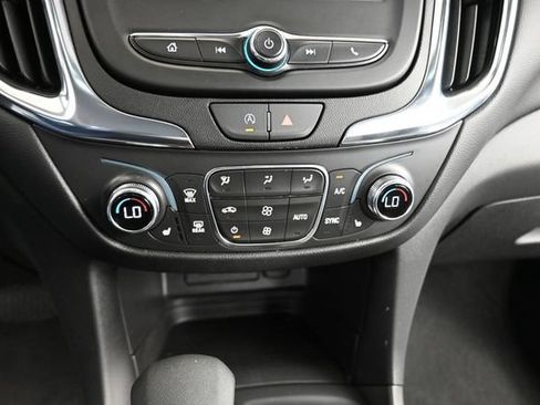 Used 2023 Chevrolet Equinox LT FWD image 11