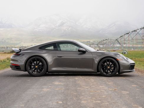 Used 2024 Porsche 911 Carrera 4S AWD/4WD image 22