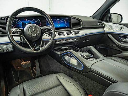 Certified 2024 Mercedes-Benz GLS 450 4MATIC image 32